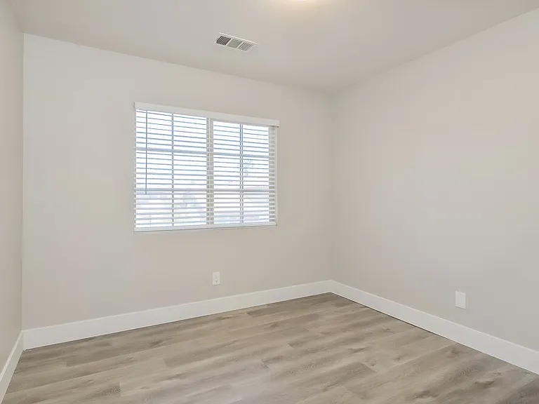 9854 Silver Chaps Ct — Photo 17