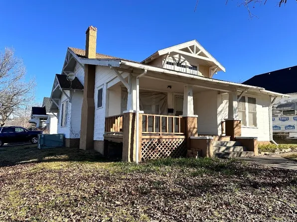 612 W Moore St, Henryetta, OK 74437