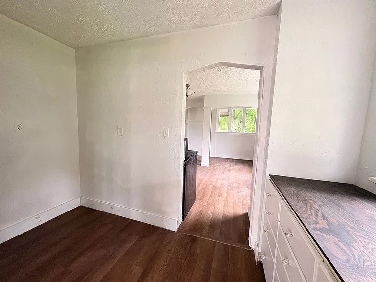 311 N Center Ave — Photo 18
