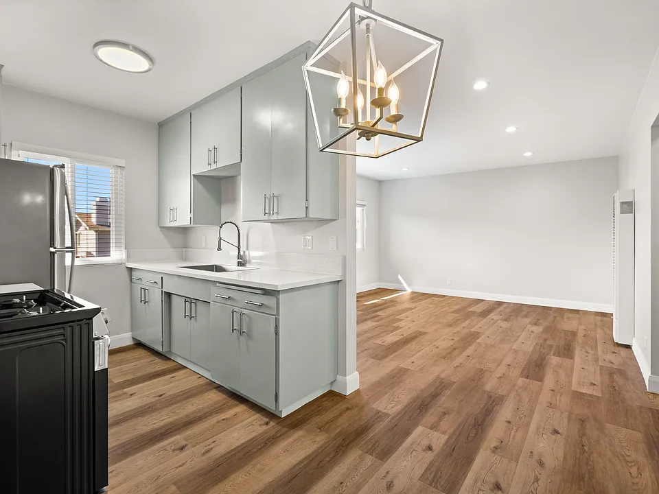618 W Pedregosa St #614D