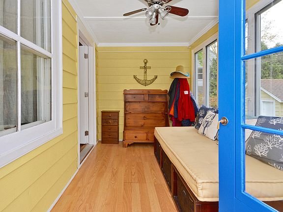 3rd image of 14 Mayhew Ave