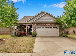 341 Lady Hawk Ln SW, Huntsville, AL 35824