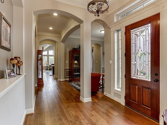 5th image of 18 Danby Pl