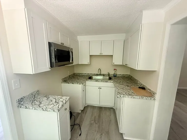 100 Haynes Ave — Photo 4
