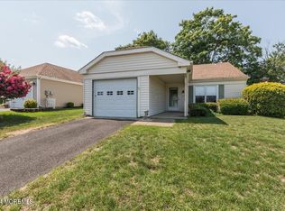 7 Newbury Row, Manchester, NJ 08759