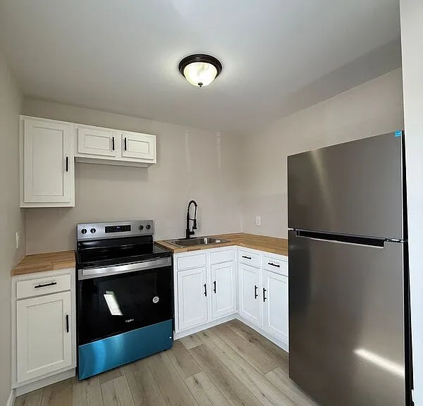 172 Stonewood Ave #3 — Photo 1