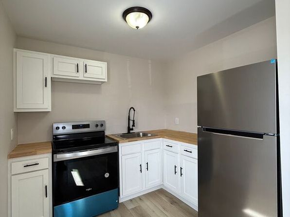 172 Stonewood Ave Unit 3