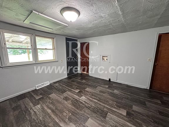 3rd image of 230 Tennessee Ave