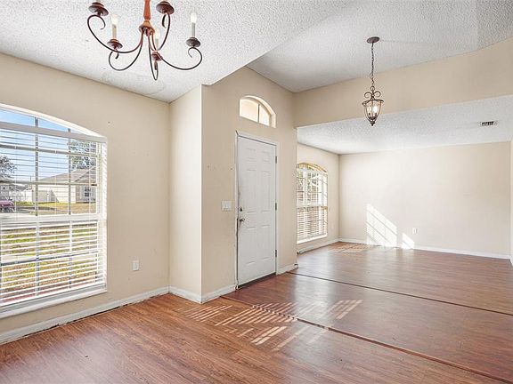 3rd image of 489 Freeman Rd NW