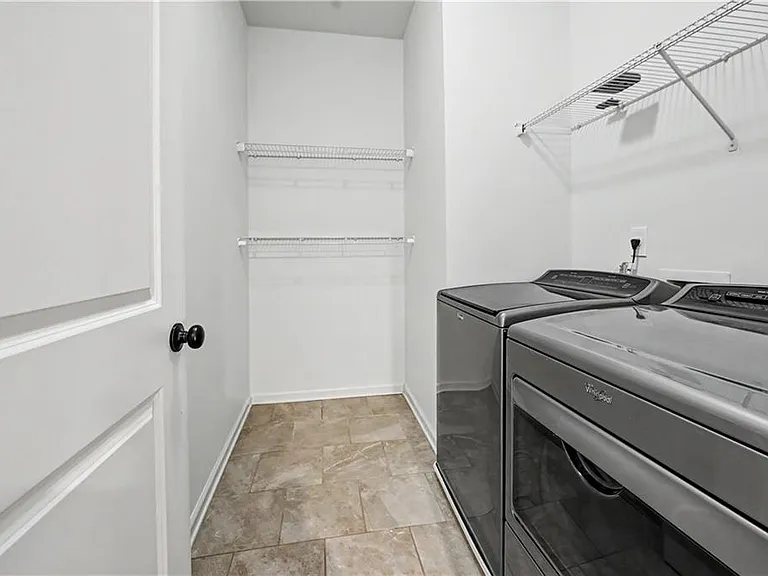 16 Lochurst Ln — Photo 8