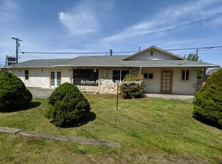 414 W Maple St, Sequim, WA 98382