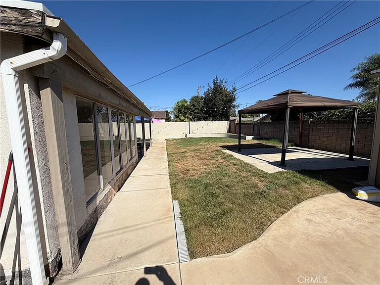 21112 E Brookport St — Photo 7