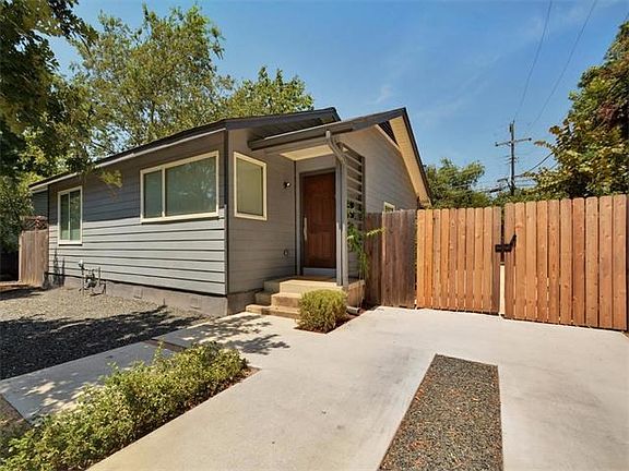 Enjoy living near transportation, restaurants, and entertainment in North Central Austin!