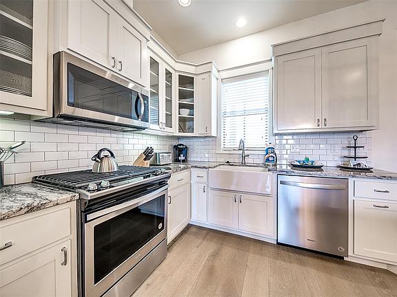 4th image of 29 Water St Unit 9B