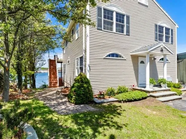 64 Rocky Neck Ave #A, Gloucester, MA 01930