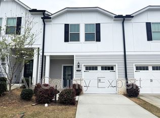 5190 Glade Park Dr, Lilburn, GA 30047
