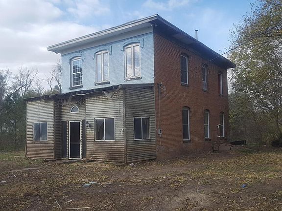3rd image of 2205 330th Ln