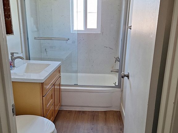 4th image of 1051 Roewill Dr #11389794