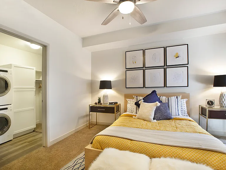 Liberty Blvd Apartments — Photo 9
