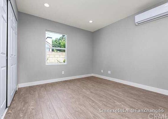 3rd image of 5452 Loma Ave #B