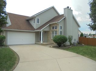 2447 Caton Crest Ct, Crest Hill, IL 60403