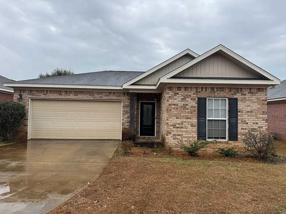 203 Belhaven Dr