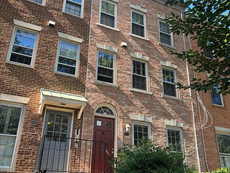1949 Calvert St NW #B — Photo 23