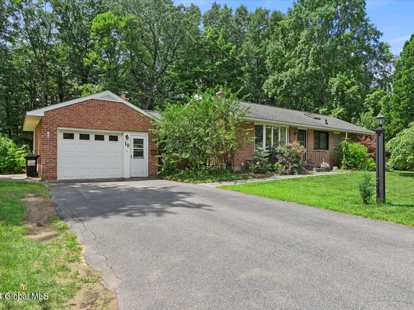 10 Oak Drive, Albany, NY 12203