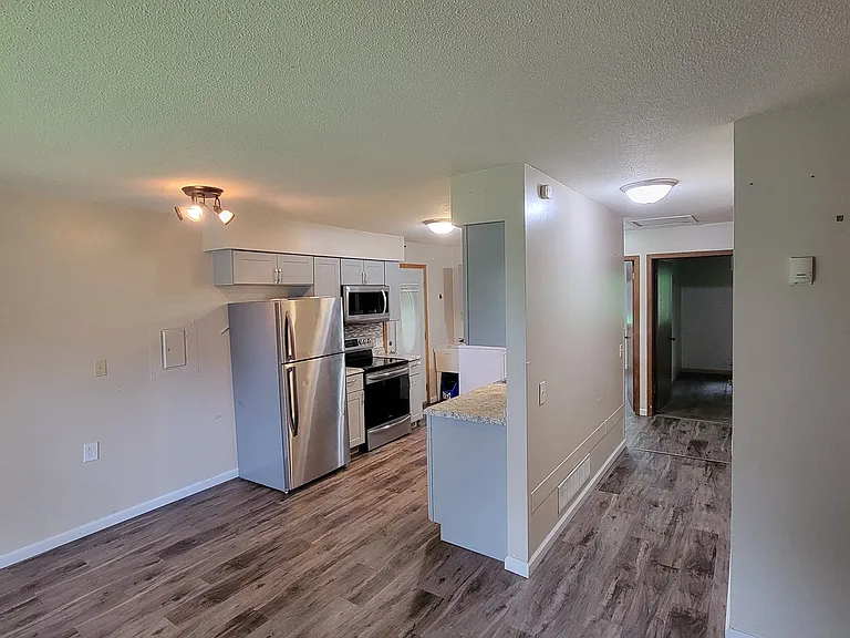 708 Marshall Ave — Photo 13