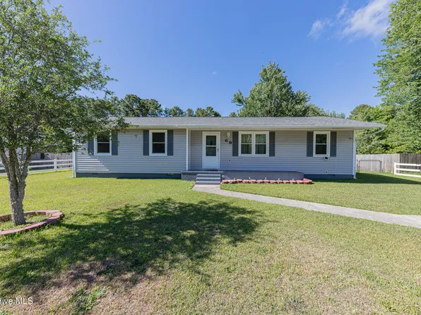 69 Sanders Drive, Hubert, NC 28539