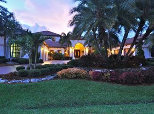 562 N Mac Ewen Dr, Osprey, FL 34229