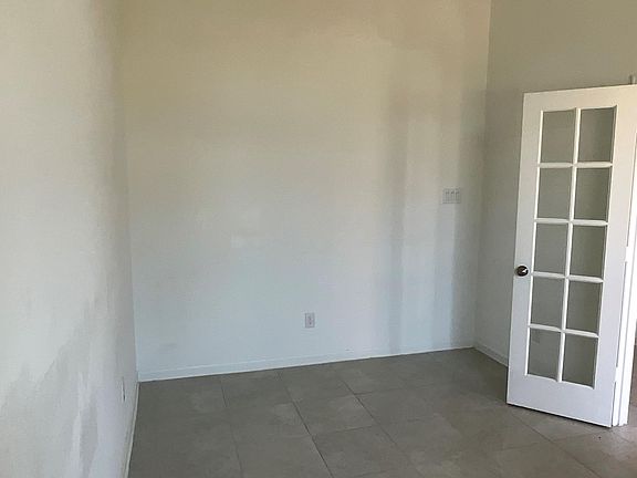 5th image of 3719 Aspen Springs Dr