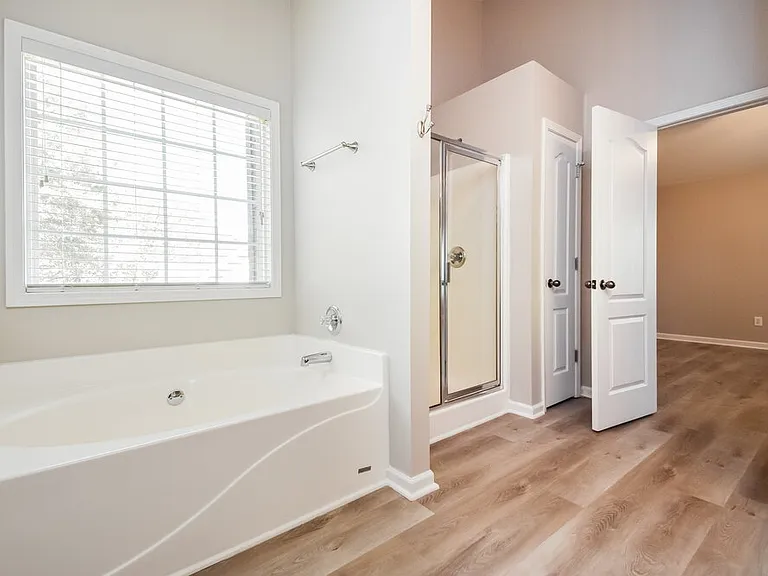 6933 Grand Hickory Dr — Photo 7