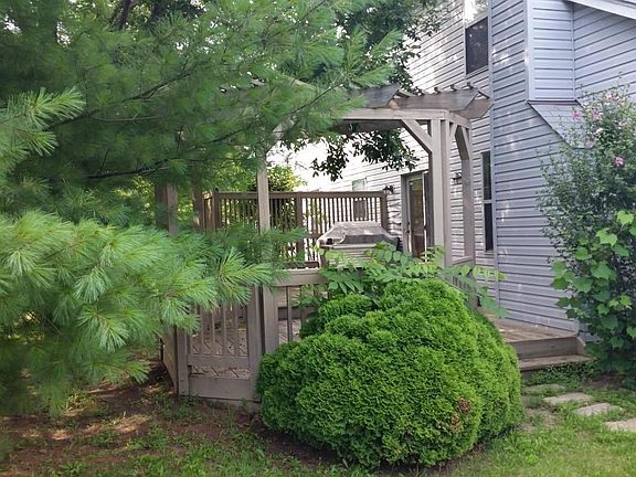 3rd image of 5503 Meadow Grove Dr