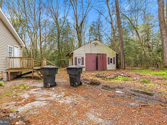 2nd image of 8434 Hurleys Neck Rd