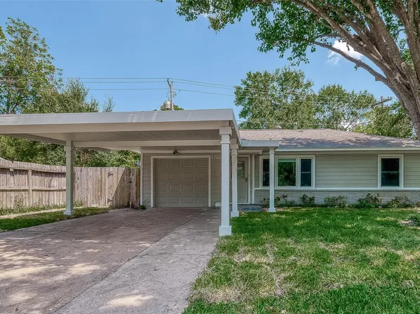 5706 Carew St, Houston, TX 77074