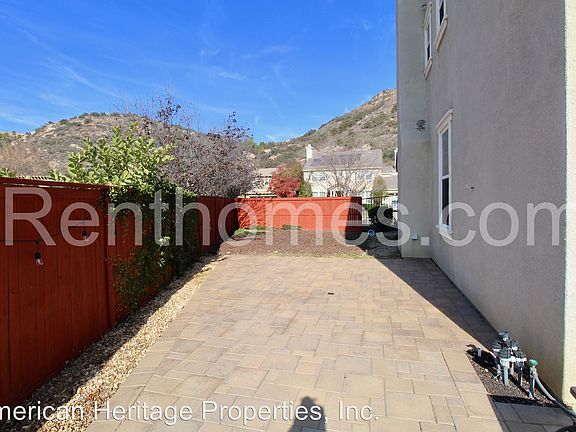 4th image of 2921 Murcott Way