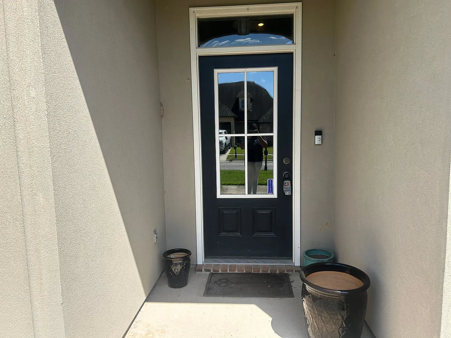 Room to Live, Relax & Enjoy Spacious 3BR/2BA Home! — Photo 2