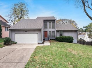 5772 Marty St, Overland Park, KS 66202