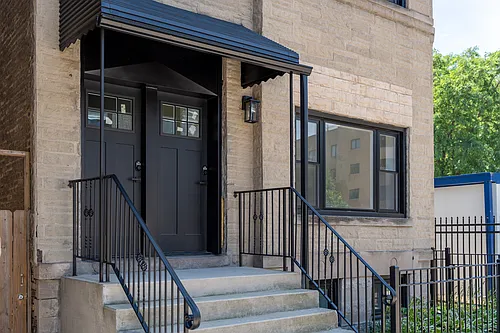 2753 W Chicago Ave #1 Photo 1