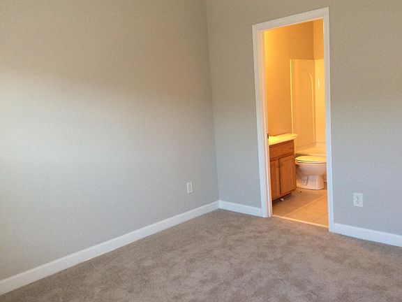 5th image of 108 Stanton Ln