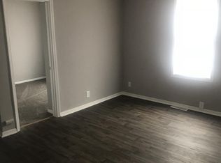 1918 Washington St NE, Minneapolis, MN 55418