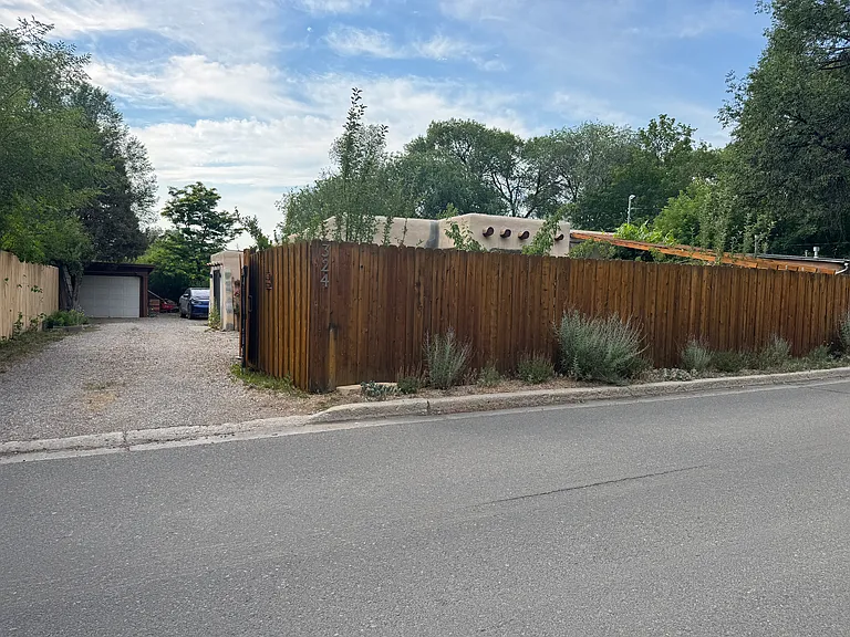 324 Montoya St — Photo 11