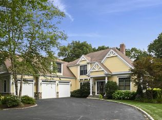 10 Mossy Bottom Ln, Sandwich, MA 02563