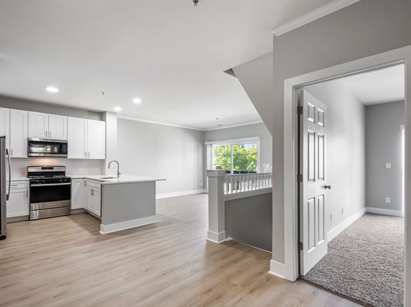 50 Canterfield Pkwy #328