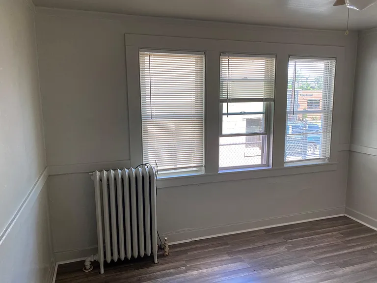277 Scofield Ave #2 — Photo 2