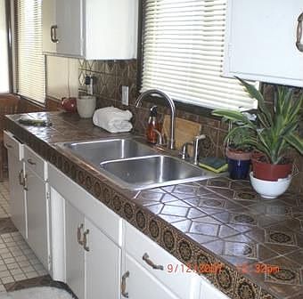 3rd image of 11416 Florence Ave