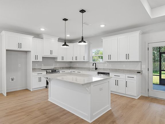 3rd image of 2374 Salamanca St