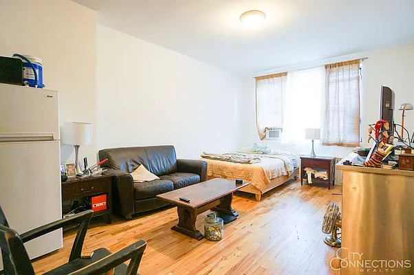 Rented by City Connections Realty | media 12