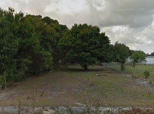 703 N 19th St, Fort Pierce, FL 34950